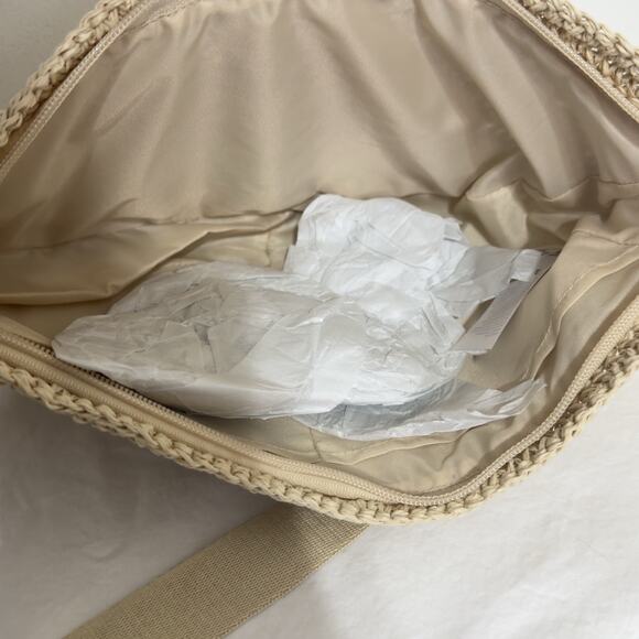 UNIQLO Round Mini Crochet Bag in Natural Beige New Without Tags - Picture 5 of 8